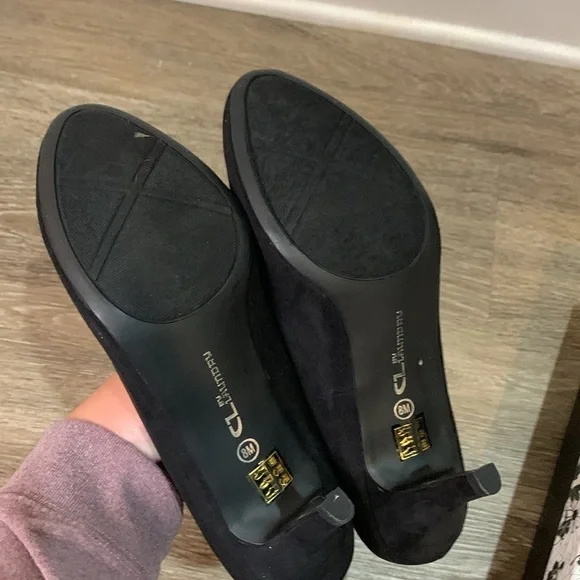 CL by laundry Nanette black suede heels size 8 - Picture 7 of 7
